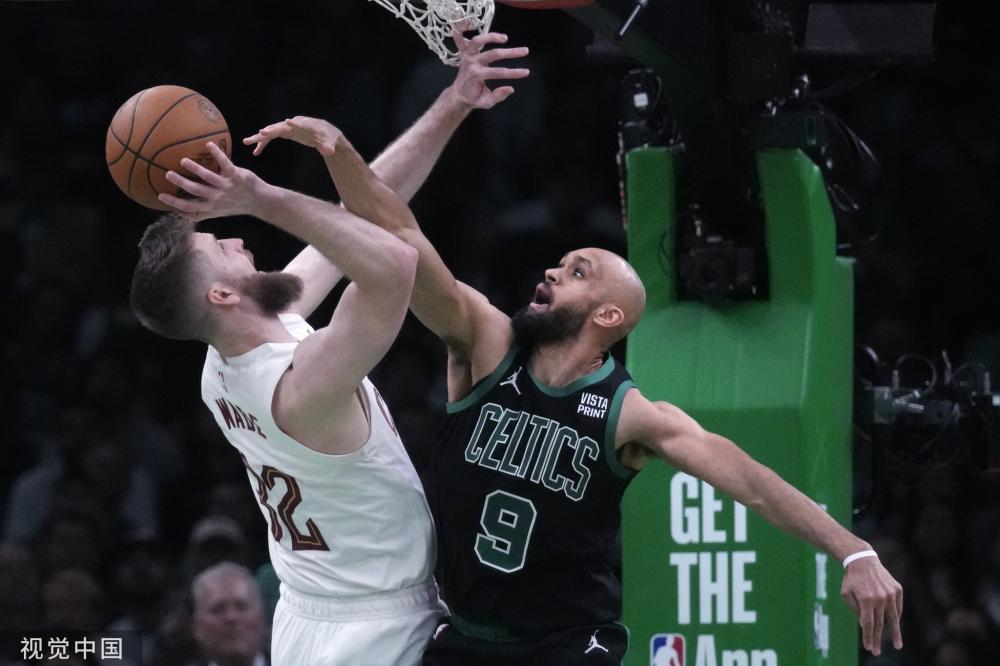 在教练组与 在教练组与