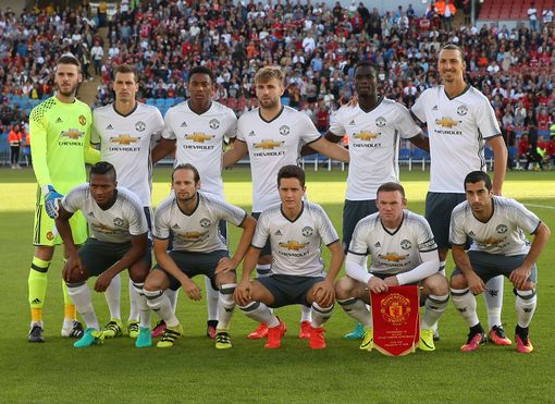 双后卫体系 双后卫体系