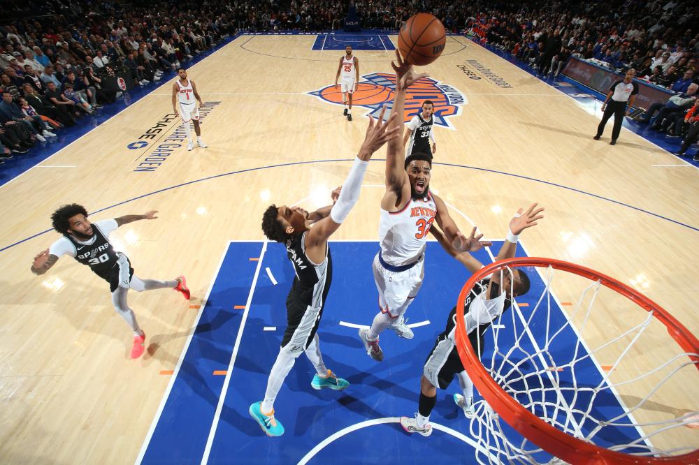 松将球送入 松将球送入